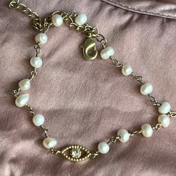 Karma and Luck - Pearl Evil Eye Charm Bracelet - Picture 2 of 3